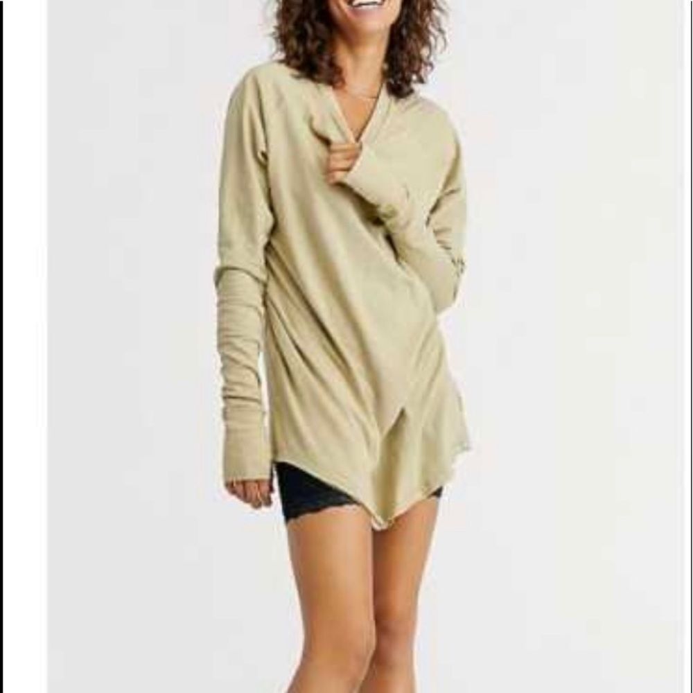 FREE PEOPLE ARDEN T SHIRT LONG SLEEVE SMALL ARMY COLOR NWT